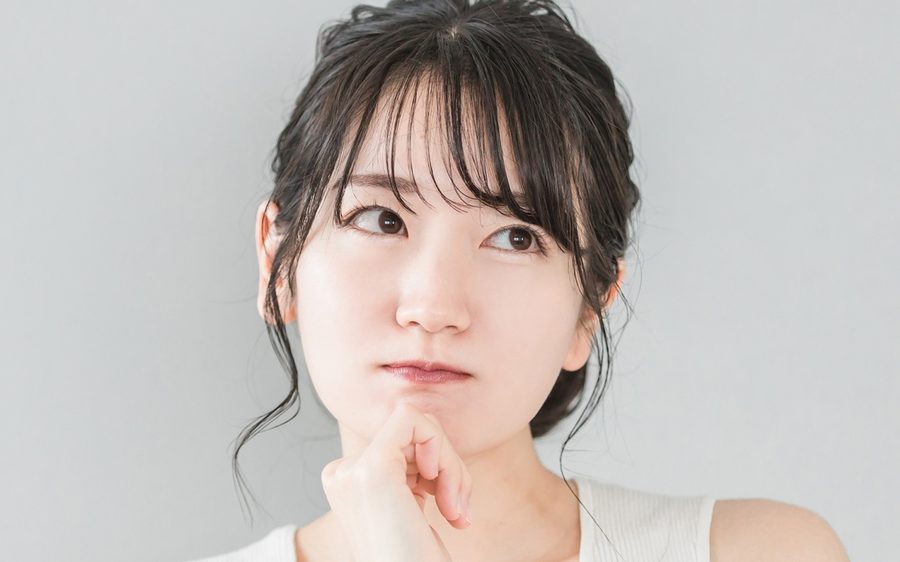 眉毛の美容電気脱毛